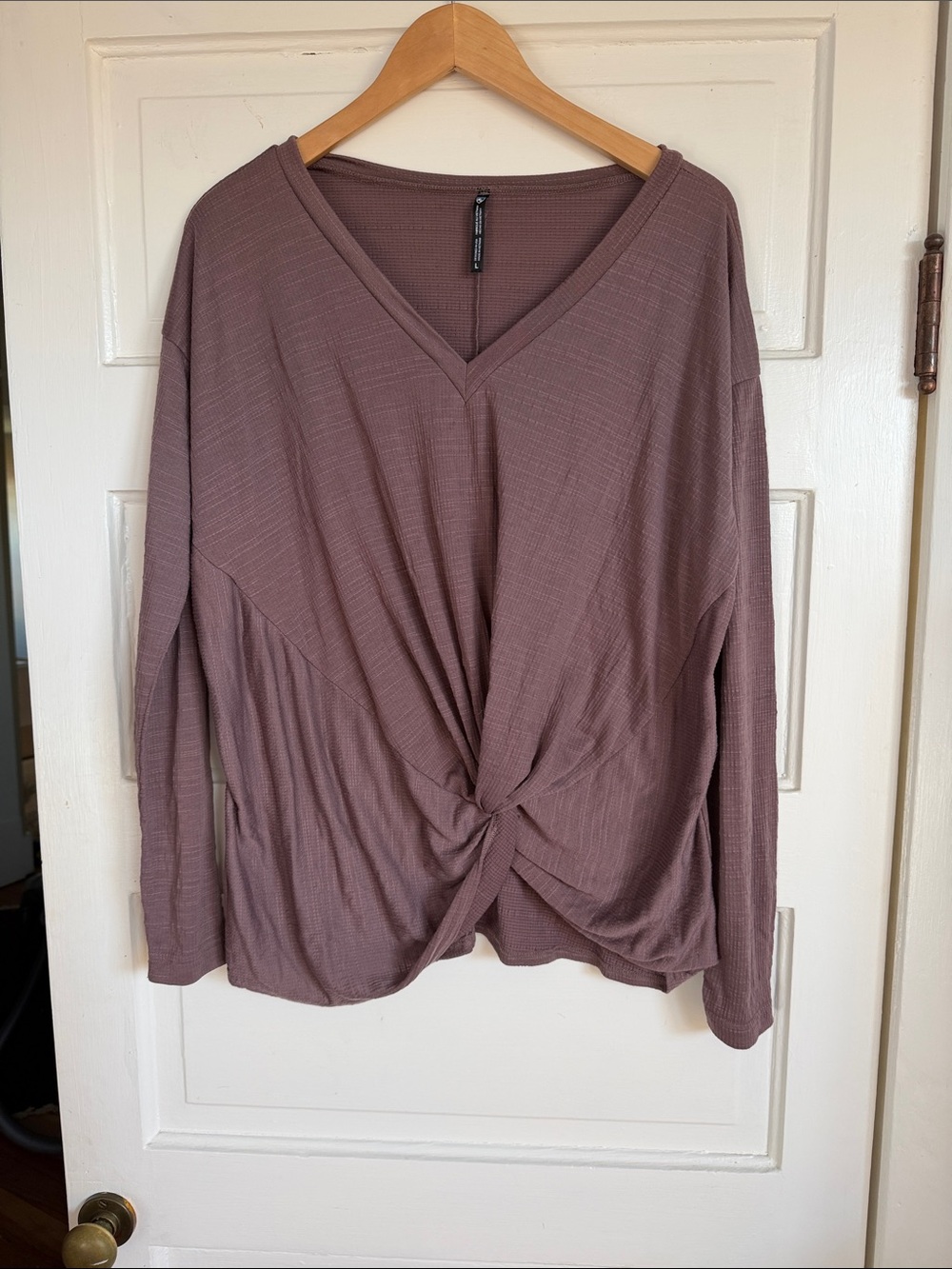 Kuhl Mauve Twist-Front V-Neck Long Sleeve Top